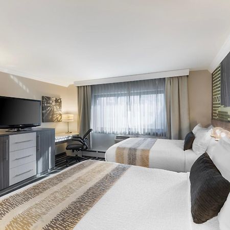 Best Western Plus Milwaukee West Εξωτερικό φωτογραφία