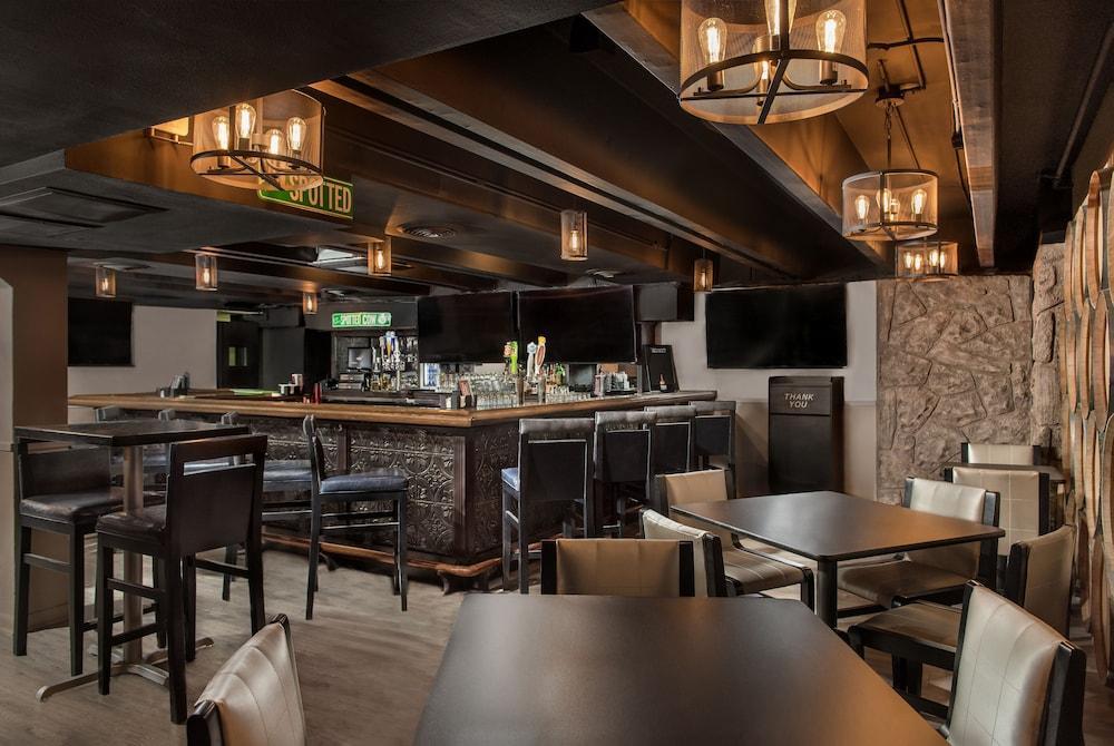 Best Western Plus Milwaukee West Εξωτερικό φωτογραφία
