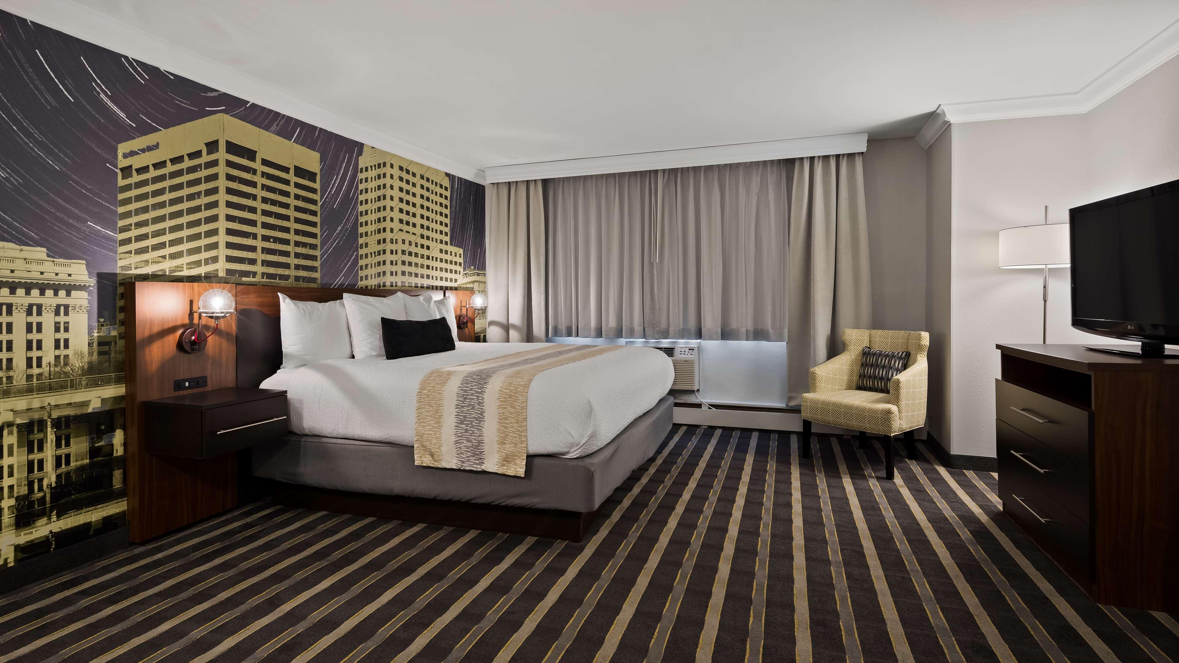 Best Western Plus Milwaukee West Εξωτερικό φωτογραφία
