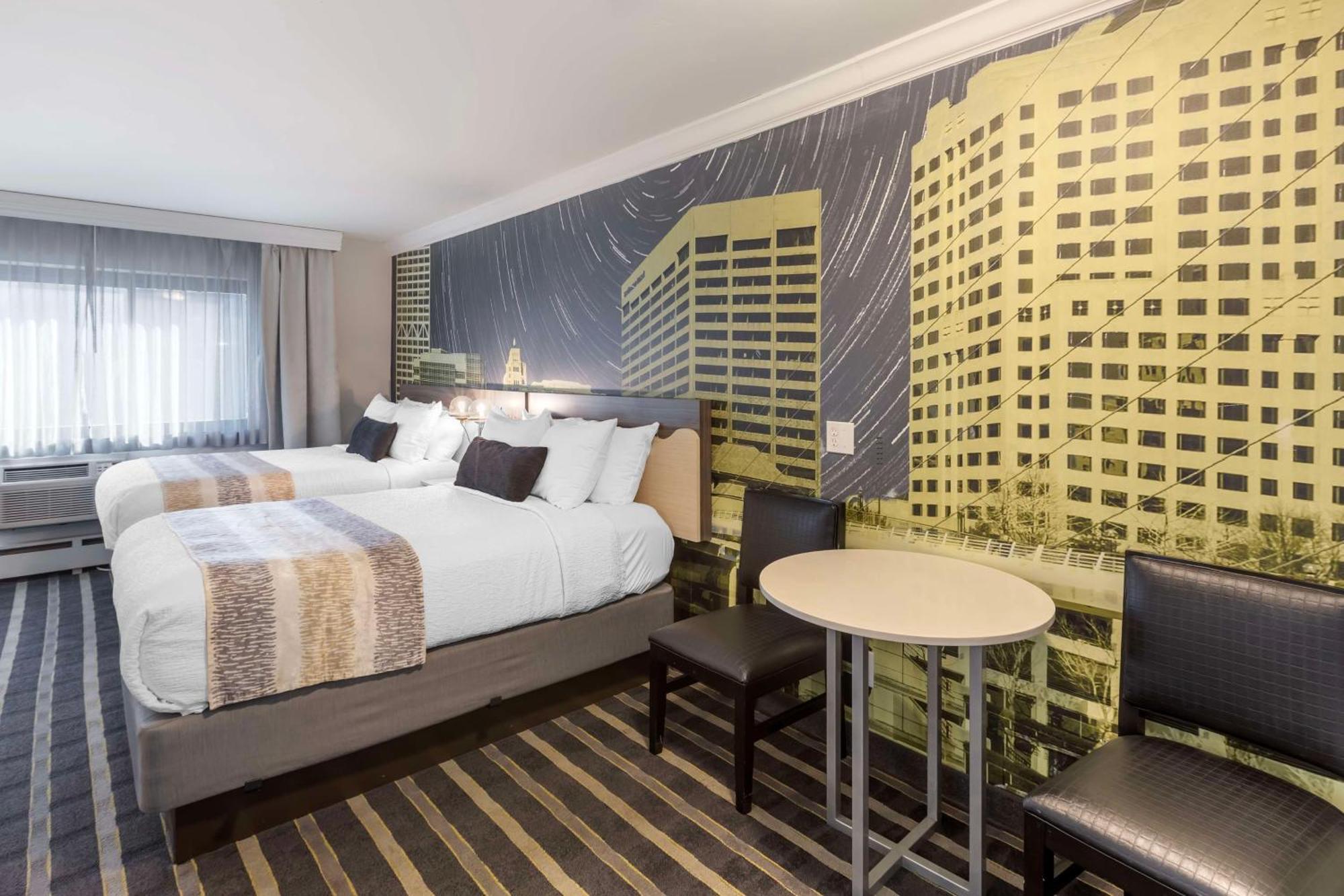 Best Western Plus Milwaukee West Εξωτερικό φωτογραφία