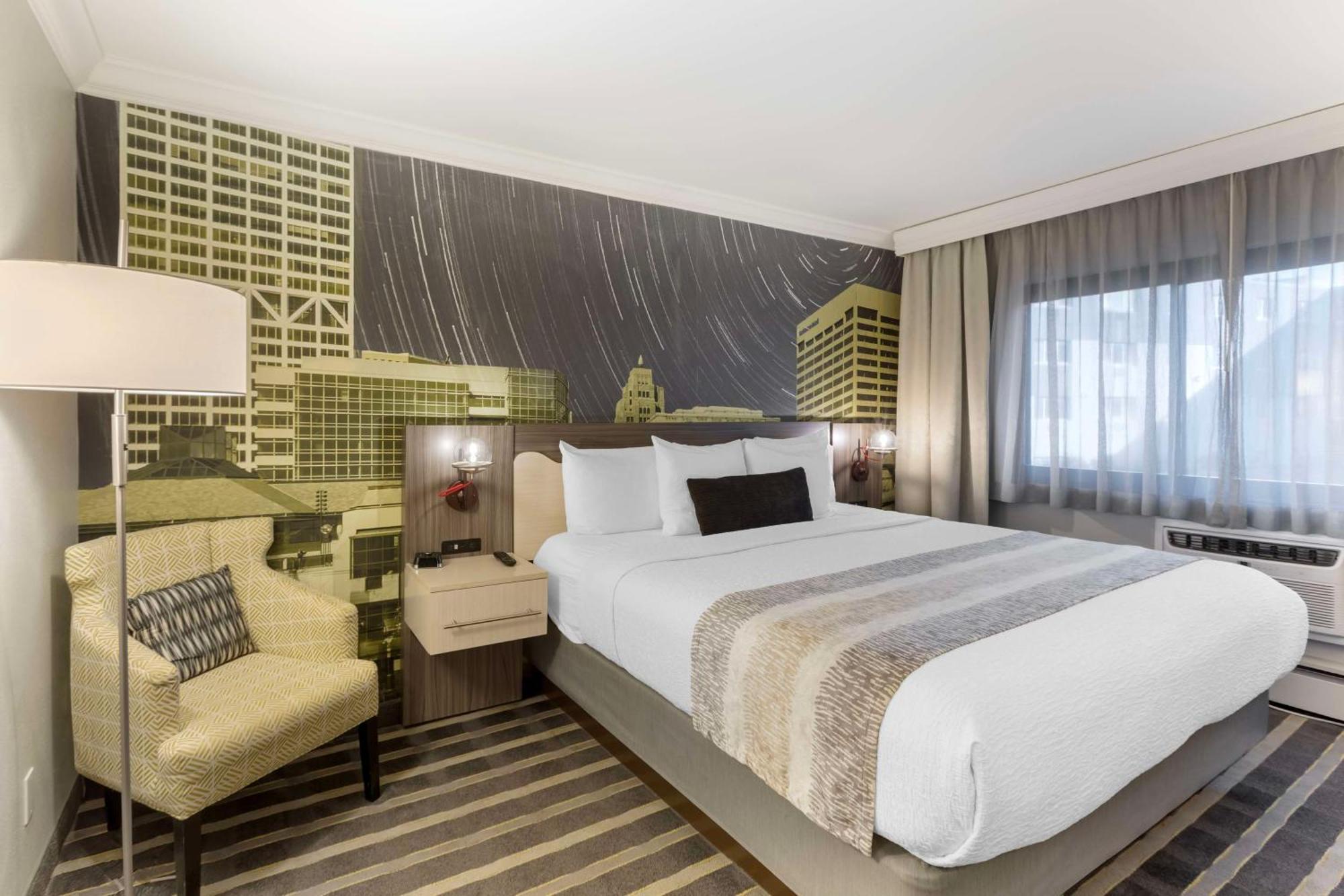 Best Western Plus Milwaukee West Εξωτερικό φωτογραφία