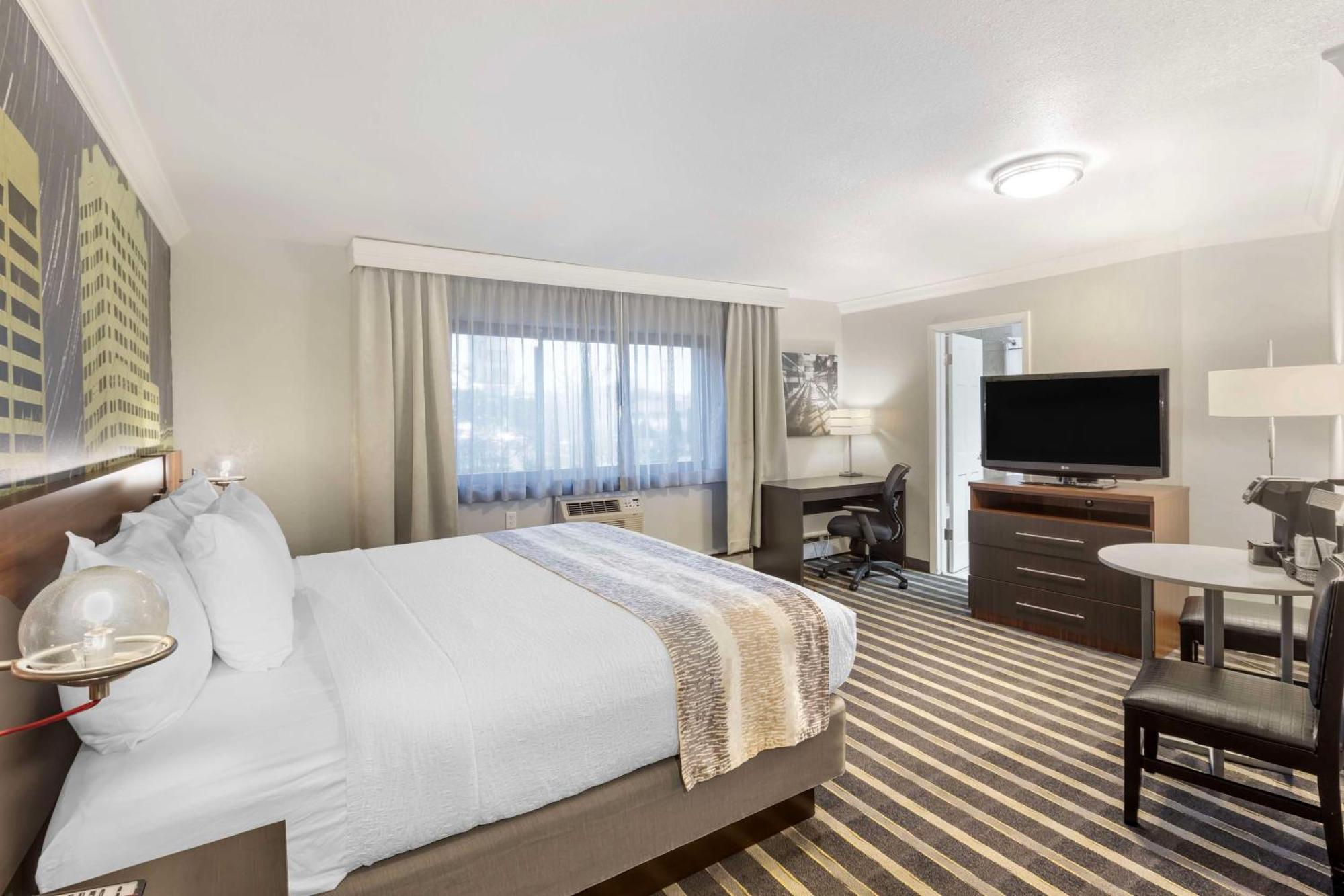 Best Western Plus Milwaukee West Εξωτερικό φωτογραφία
