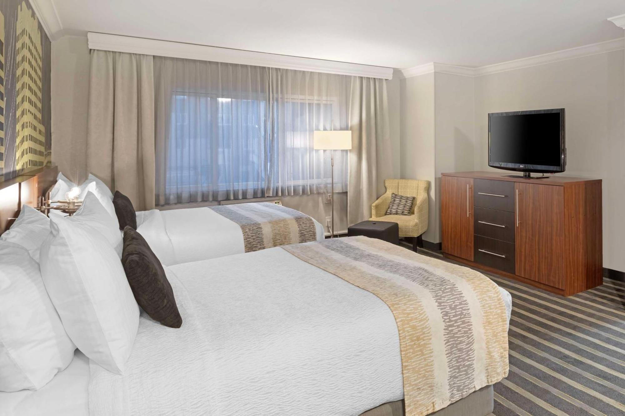 Best Western Plus Milwaukee West Εξωτερικό φωτογραφία