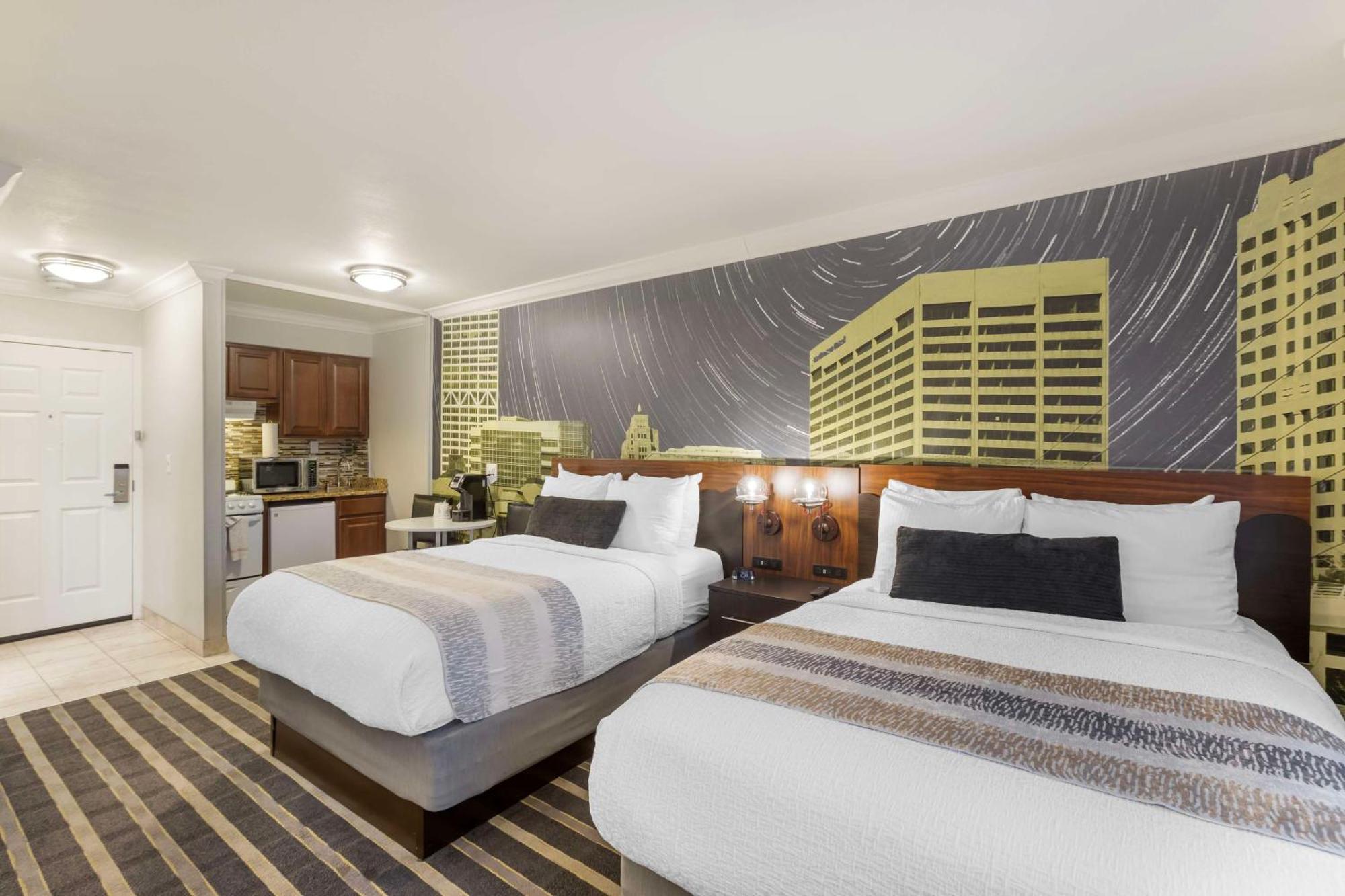 Best Western Plus Milwaukee West Εξωτερικό φωτογραφία